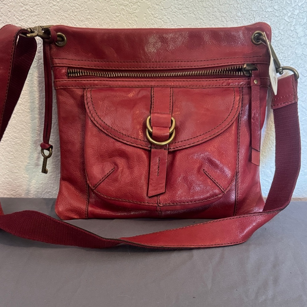 Elegant Red Leather Shoulder Bag